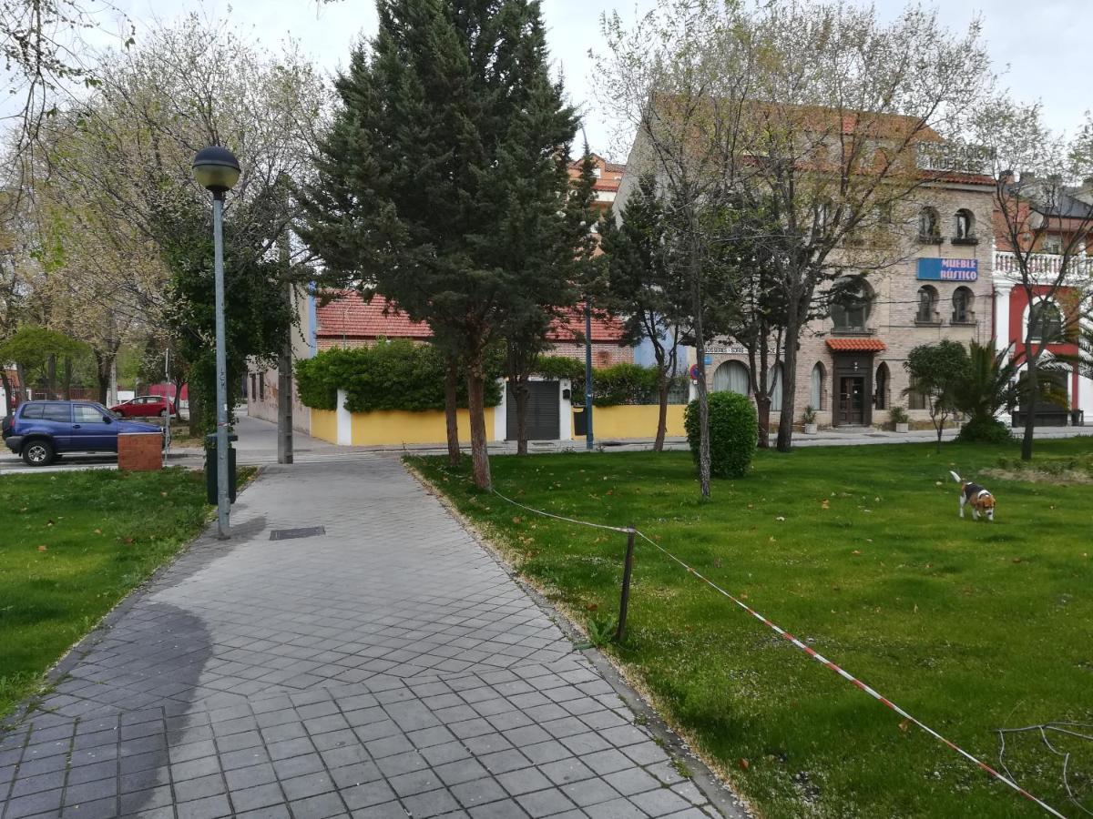 Villa "Luna De Segovia" Leganés Extérieur photo