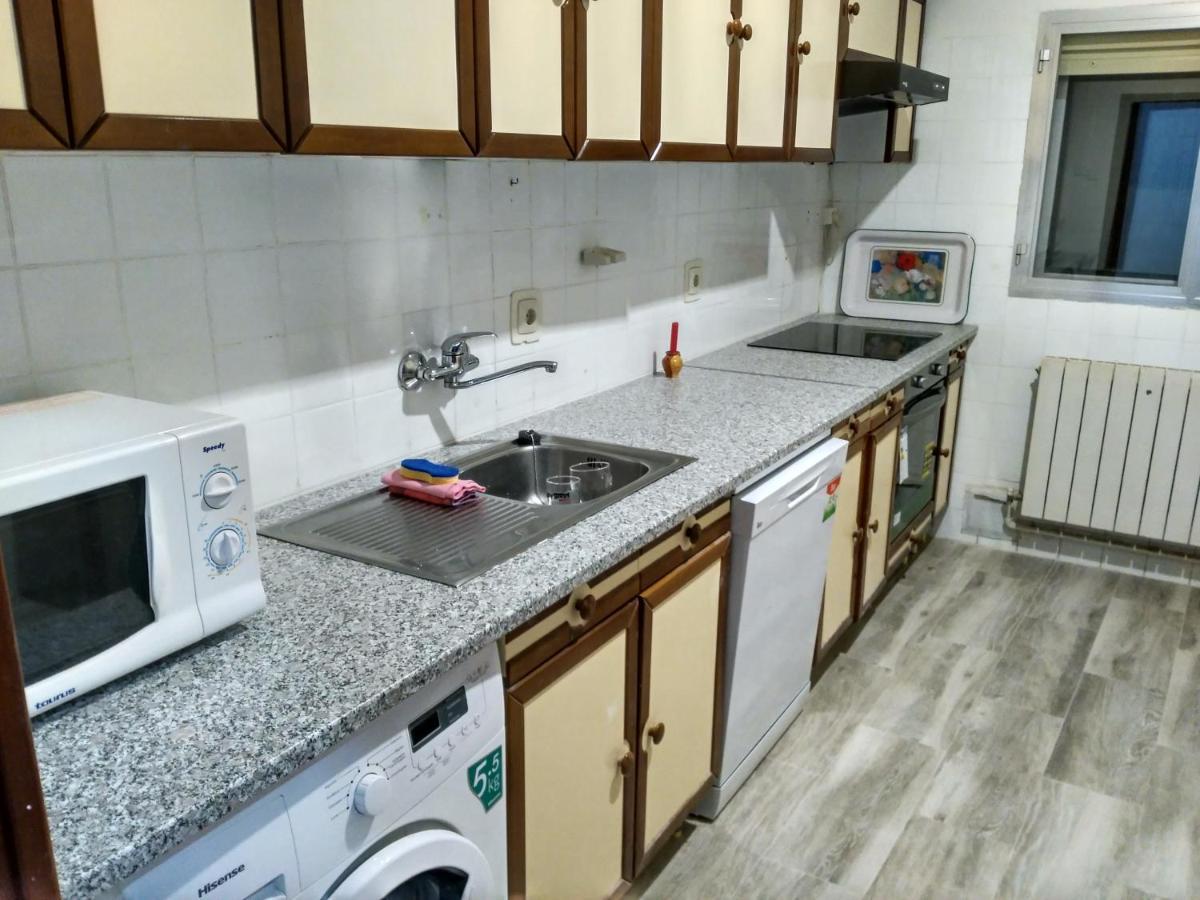 Villa "Luna De Segovia" Leganés Extérieur photo