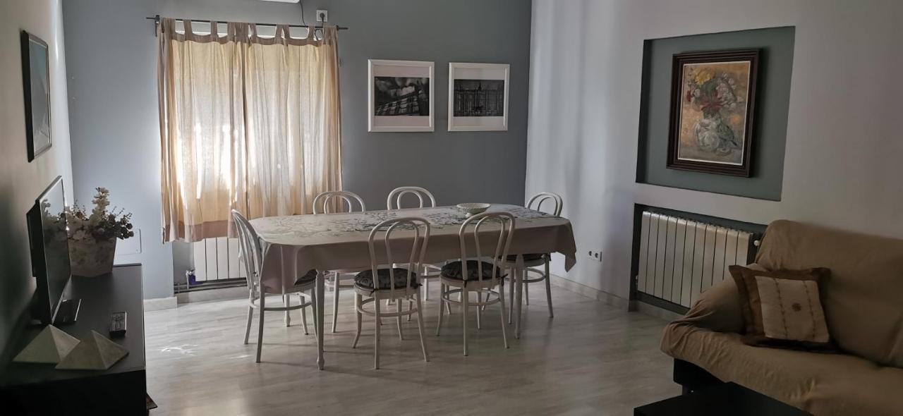 Villa "Luna De Segovia" Leganés Extérieur photo